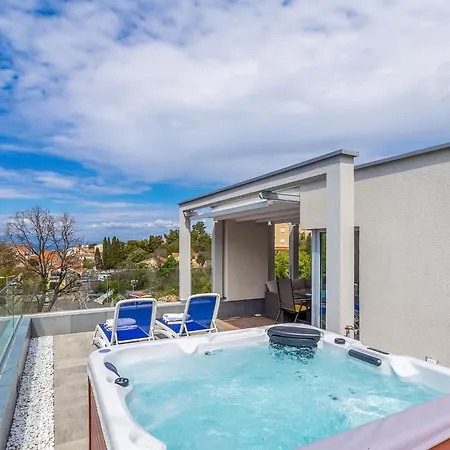 Nika By Interhome Malinska