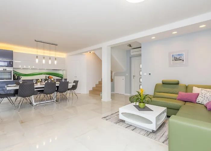 Nika By Interhome *